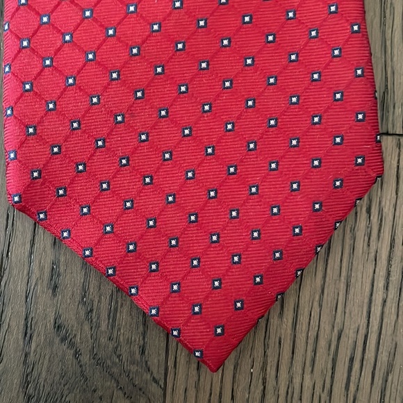 Nautica red tie with blue and white dots - Picture 4 of 5